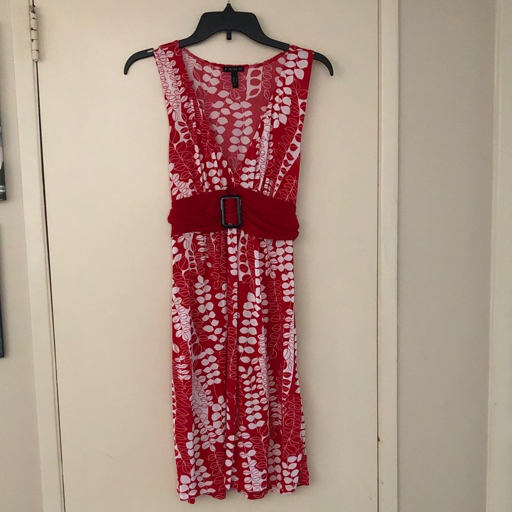 FANG Red & White Pattern Knit Midi Dress! With plastic buckle, tieback sash! XL